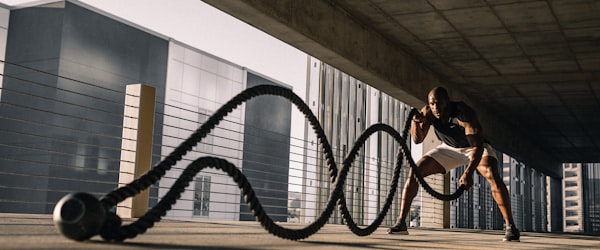 C罗在比赛中主罚点球的瞬间